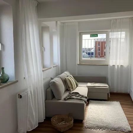 Апартаменты Rooftop Mit Foerdeblick, Zentral & Nah Am Hbf Киль